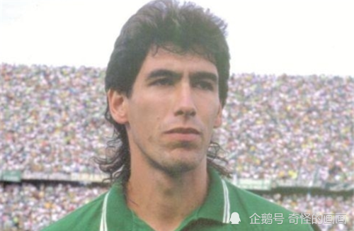  梅斯德比战万人空巷激情四射  