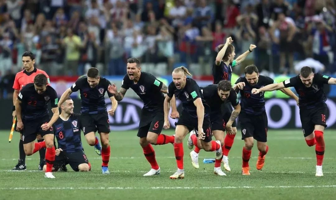  克莱蒙门将连续扑点，球队惊险守平强敌  